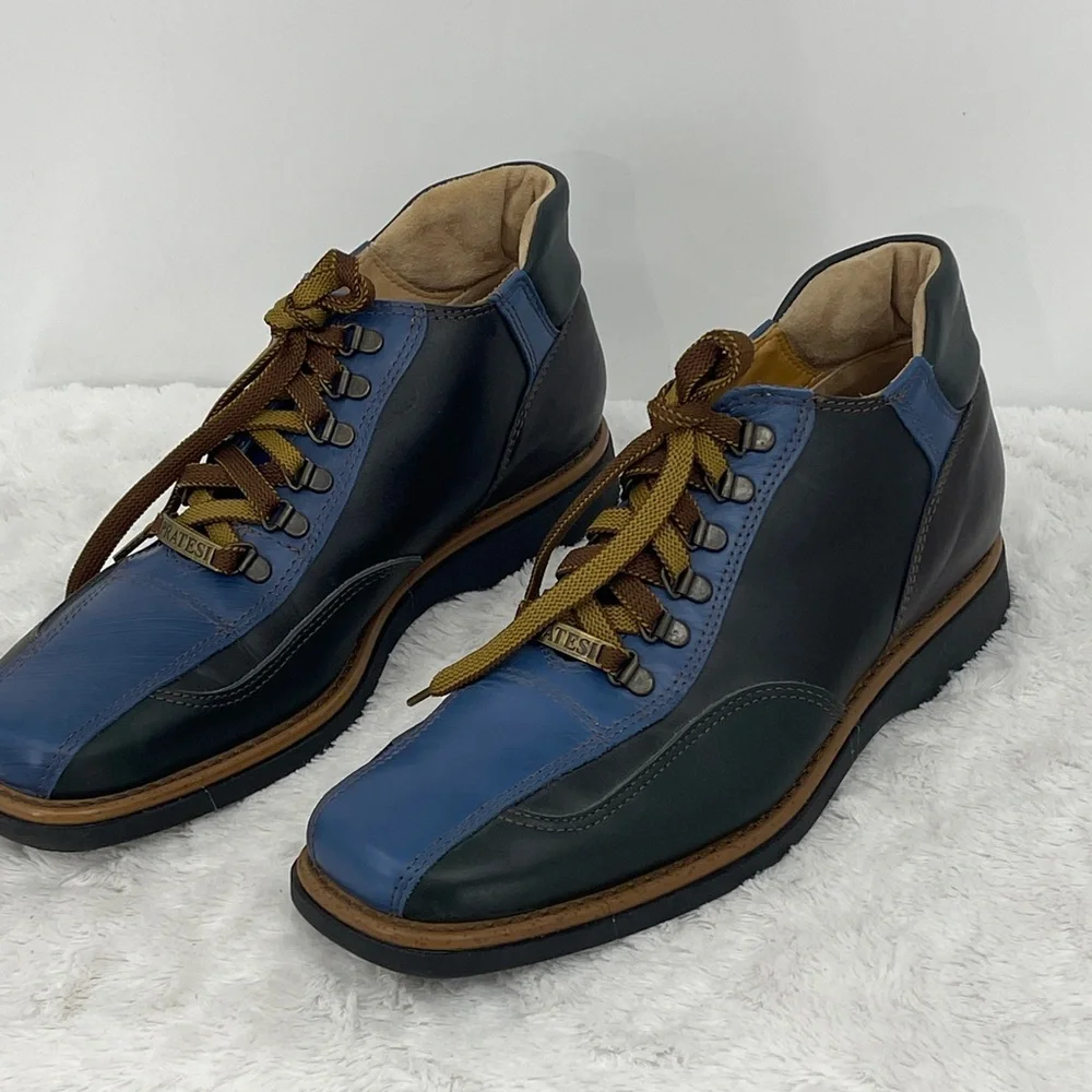 PRATESI MENS SIZE 42  Blue and Black Oxfords with Brown Laces